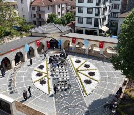 DÜZCE’DE KIRIM TATAR SÜRGÜNÜNÜN 80. YIL DÖNÜMÜ ANILDI