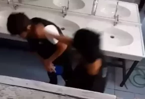 OKUL TUVALETİNDE DAYAK SKANDALINA VALİLİK SORUŞTURMA BAŞLATTI!