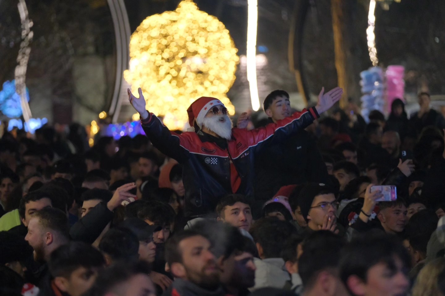 KOMŞUMUZ BOLU YENİ YILA BÖYLE GİRDİ!