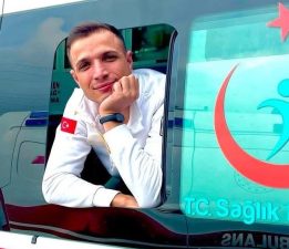 DENİZE GİREN 112 PERSONELİ HAYATINI KAYBETTİ!