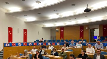 EDİZ HUN VE EŞİNE FAHRİ HEMŞEHRİLİK VERİLDİ!