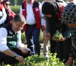BAKANI YUMAKLI, TARIM AKADEMİSİ’Nİ ZİYARET ETTİ!