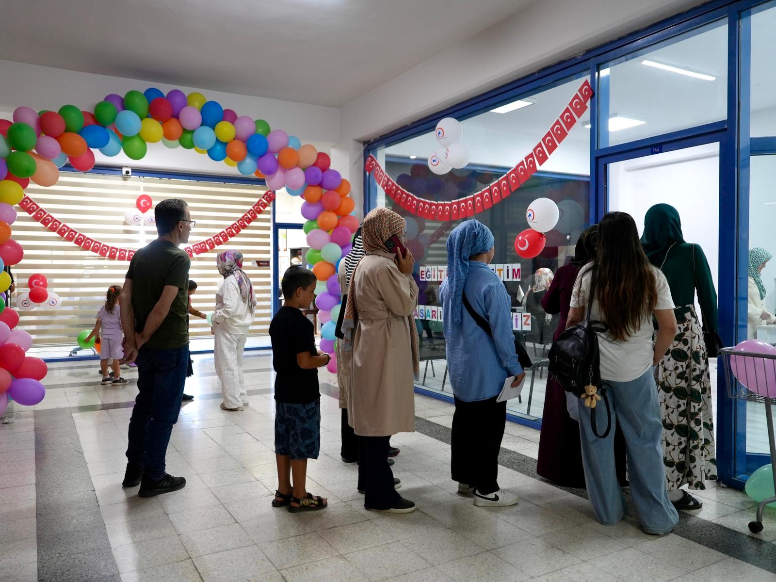 DÜZCE BELEDİYESİ’NDEN 2 BİN ÖĞRENCİYE KIRTASİYE DESTEĞİ!