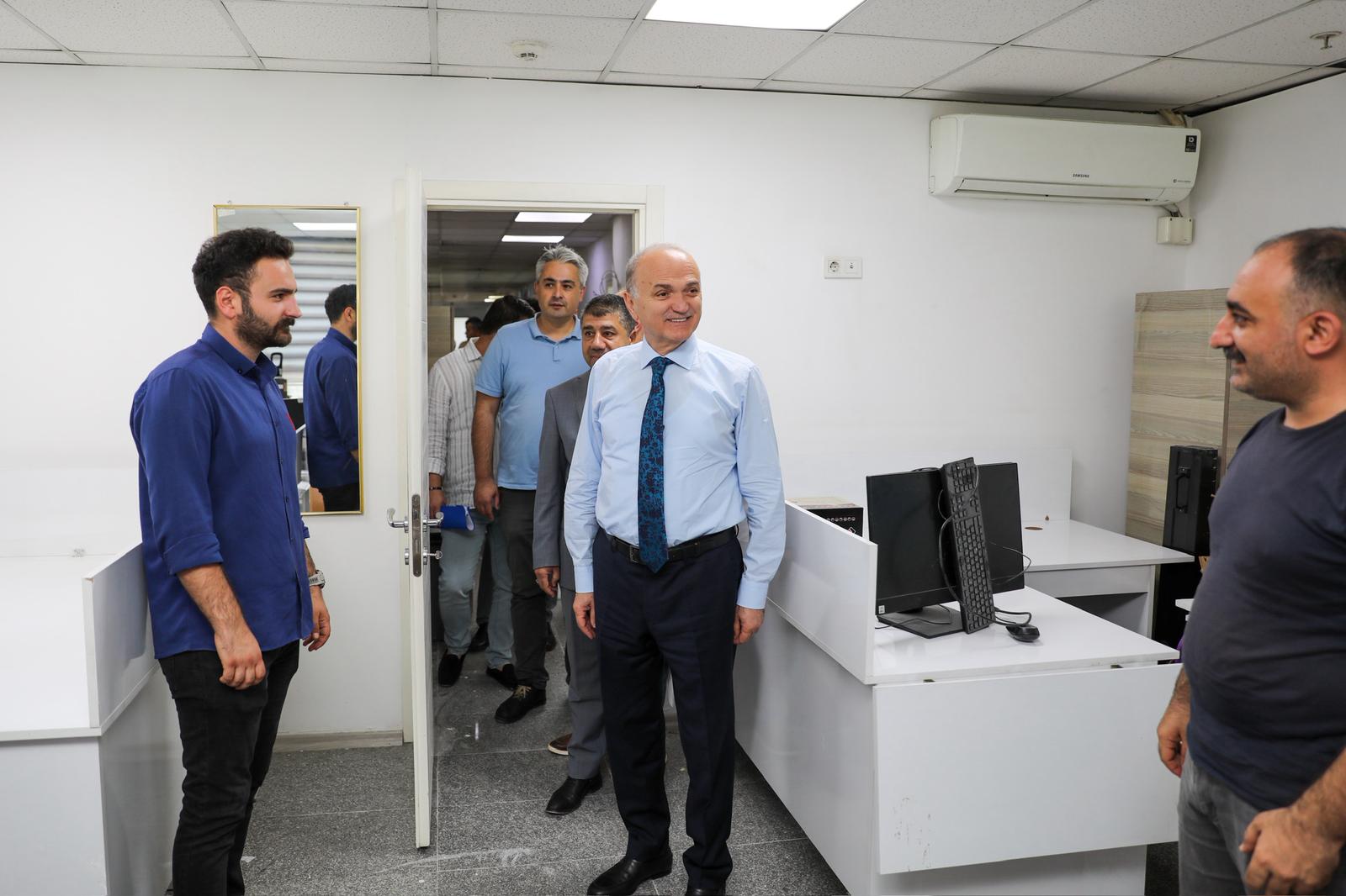 BİRİMLER ESKİ BİNADA HİZMETE GİRİYOR!