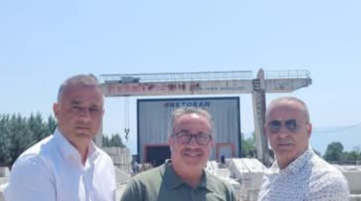 ÖNCÜ VE ÖRNEK KİMLİĞİ İLE DİKKAT ÇEKİYOR !
