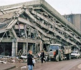 DEPREMİN EN YAKIN TANIKLARI KONUŞTU; KIYAMETİ GÖRDÜK!