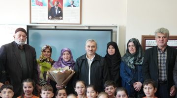 SABRİ ÖĞRETMENE UNUTULMAZ ÖĞRETMENLER GÜNÜ SÜRPRİZİ!