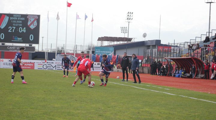DÜZCESPOR HAFİFE ALINMANIN BEDELİNİ AĞIR ÖDETTİ!