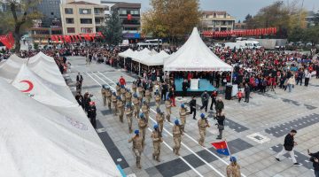 DÜZCE’DE 29 EKİM COŞKUYLA KUTLANDI!